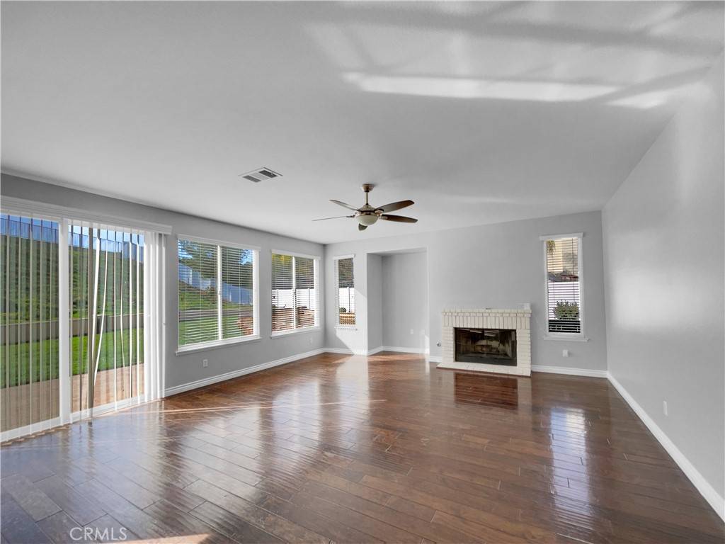 Murrieta, CA 92562,23451 Karen PL
