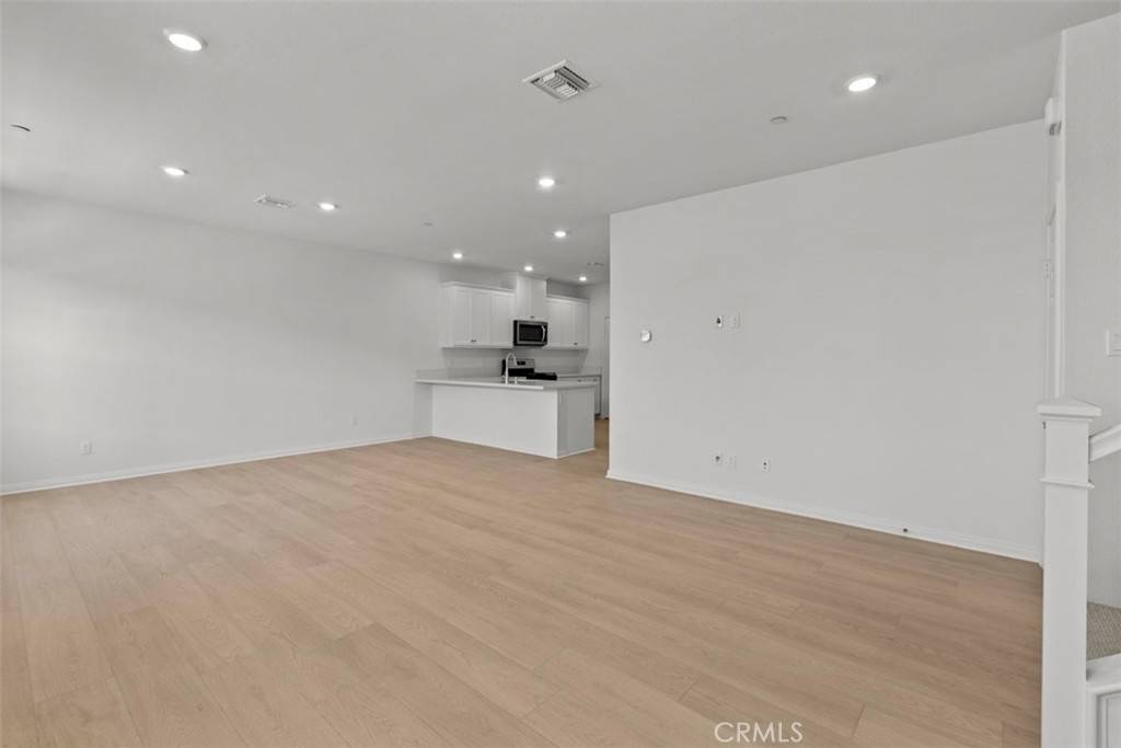 Ontario, CA 91761,4266 S Hermosa Paseo
