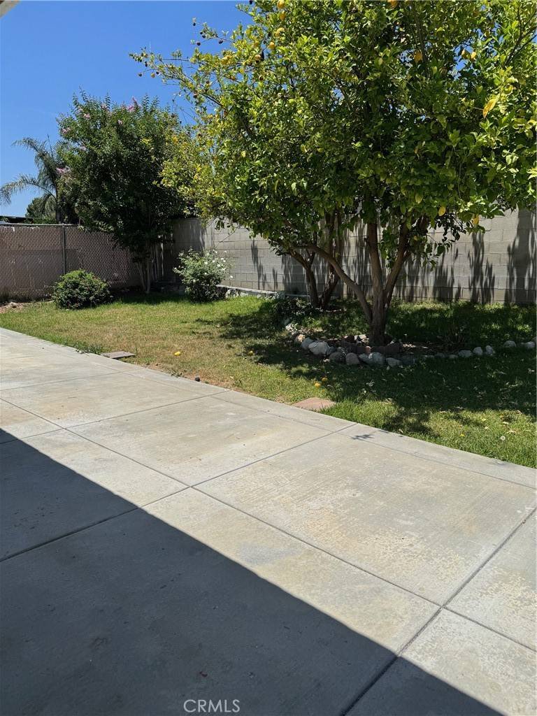 Rialto, CA 92376,518 E 2nd ST