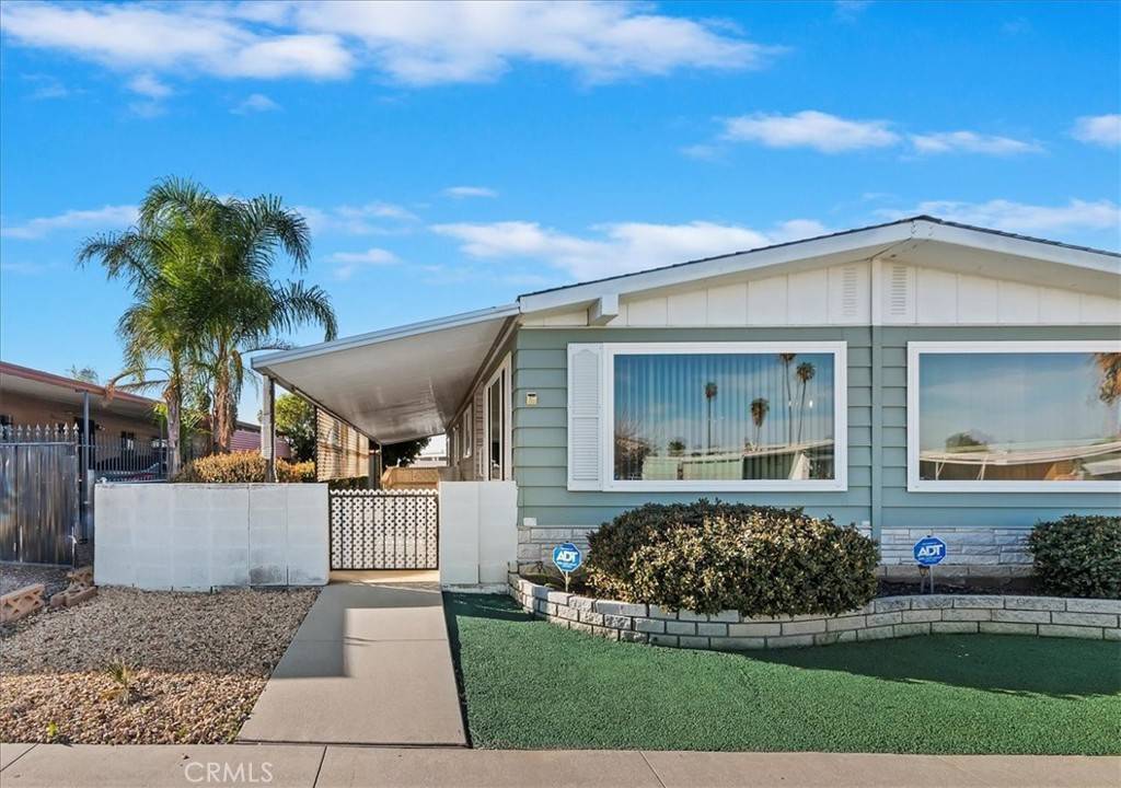 Hemet, CA 92543,845 W Johnston AVE