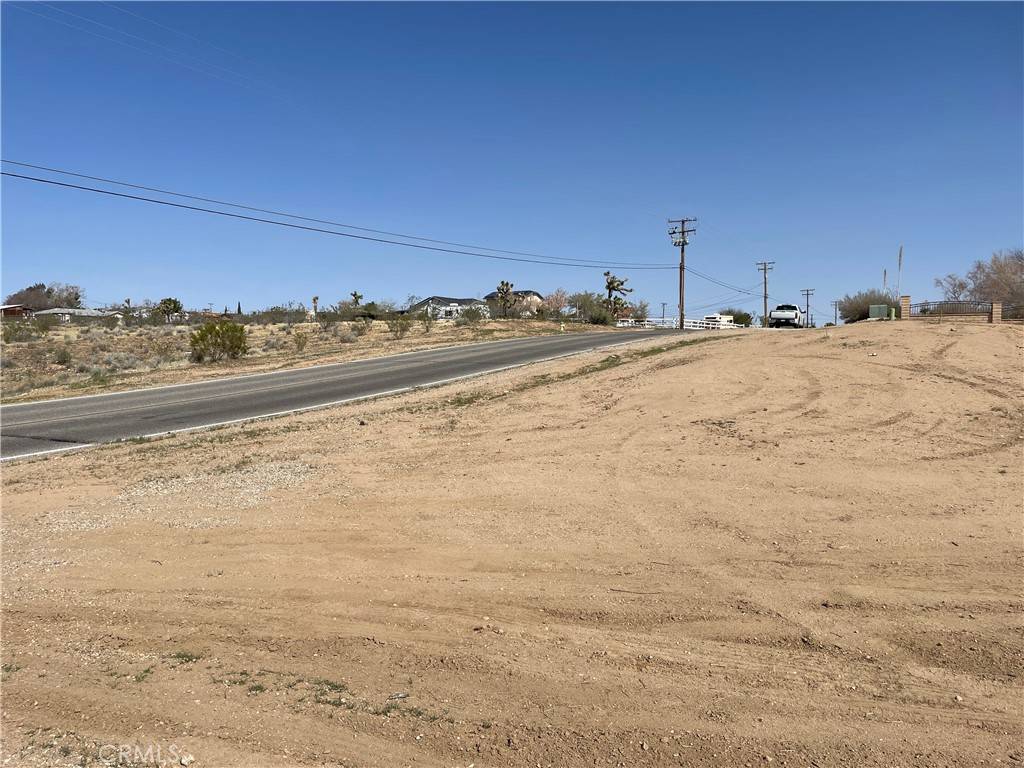 Hesperia, CA 92345,10361 Choiceana AVE