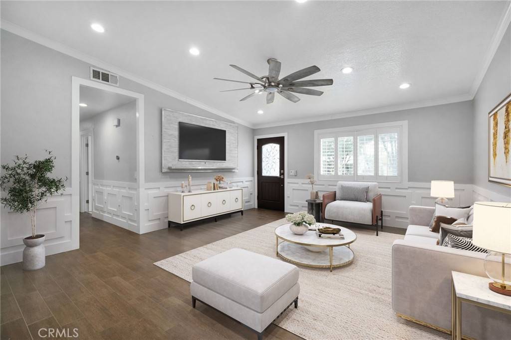 Redlands, CA 92374,1322 Hunter DR