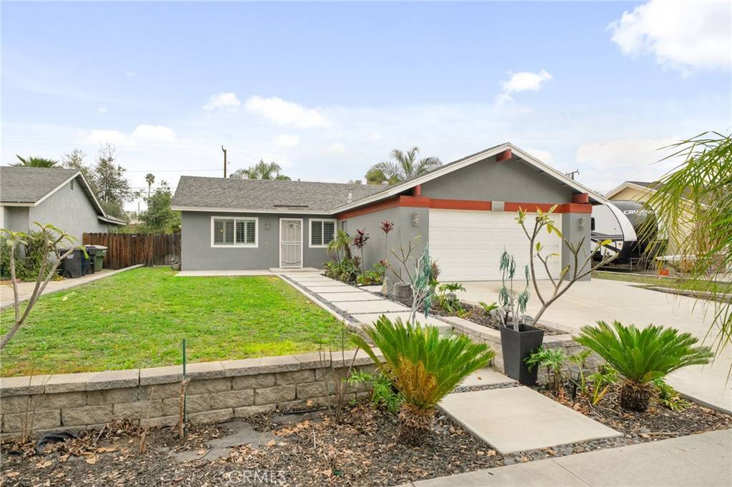 Redlands, CA 92374,1322 Hunter DR