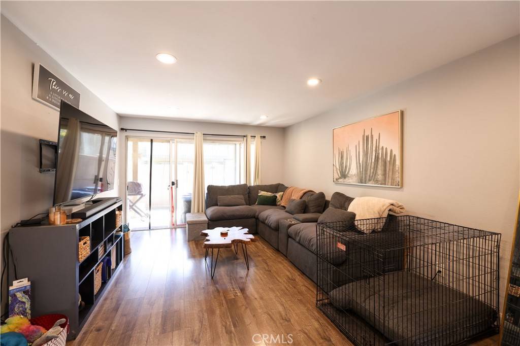 Paramount, CA 90723,6679 Caro ST #76