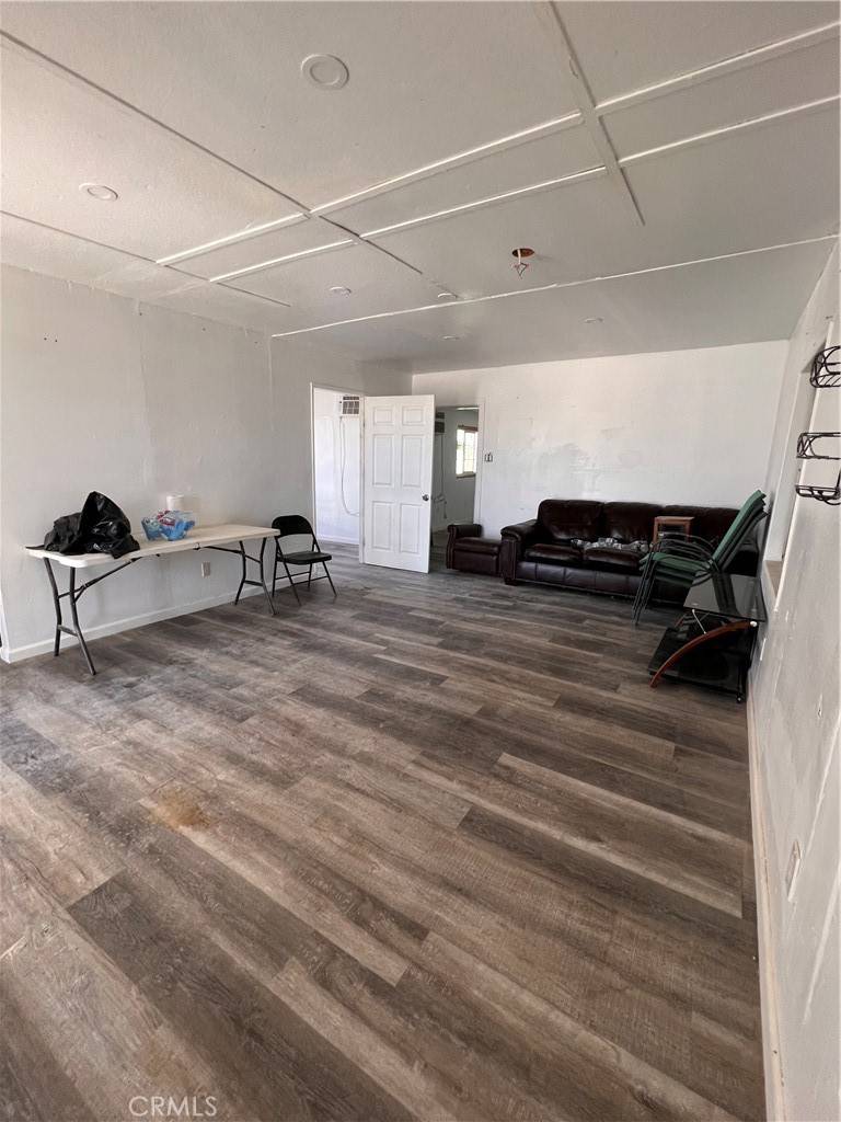 Lucerne Valley, CA 92356,15220 Wolf Haven RD