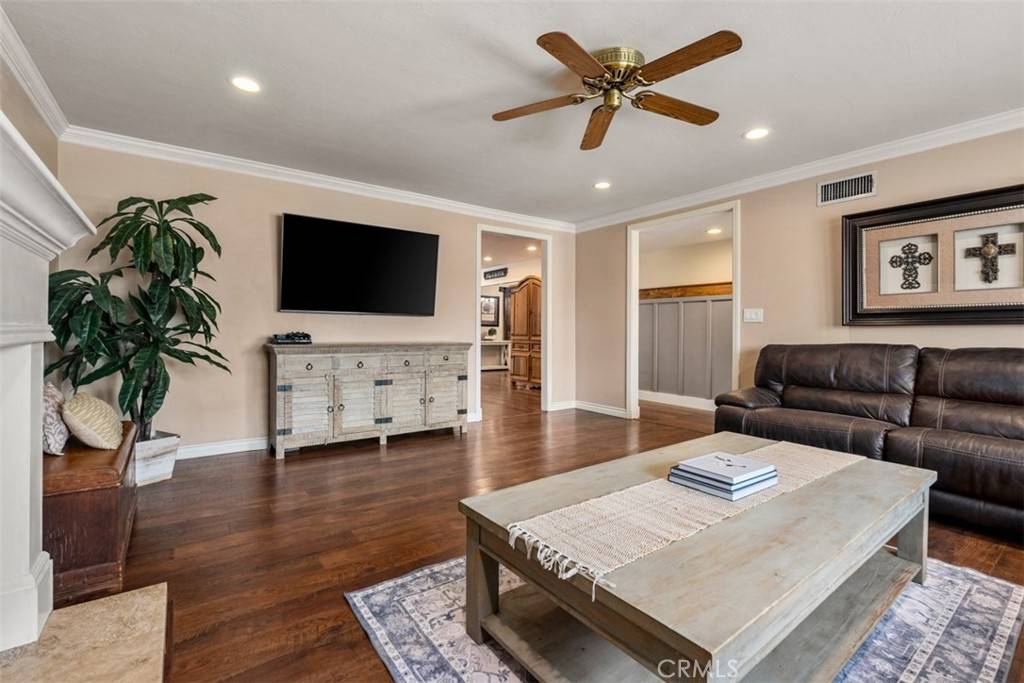 Yorba Linda, CA 92886,5041 Torida WAY
