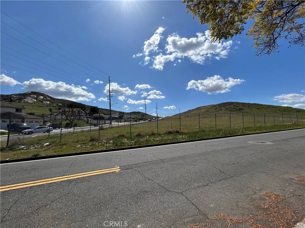 Riverside, CA 92503,7848 Bolton AVE