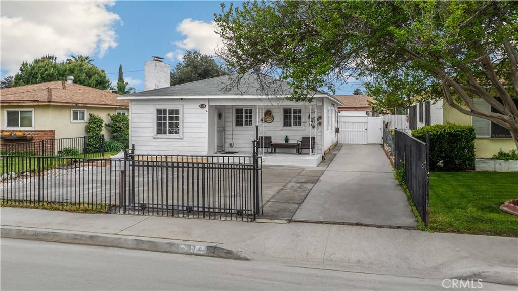 San Bernardino, CA 92404,2474 Belle ST