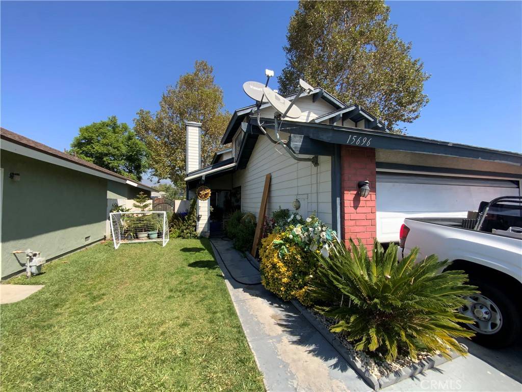 Fontana, CA 92336,15696 Paine ST #24
