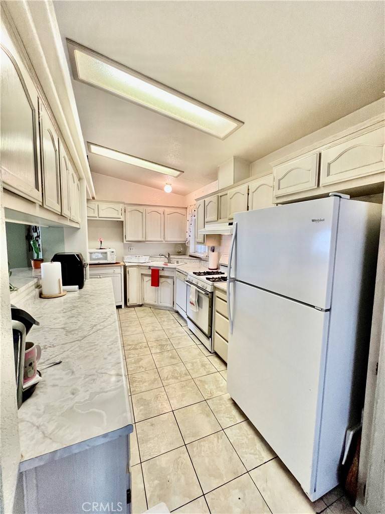 9391 California AVE #97 Riverside, CA 92503