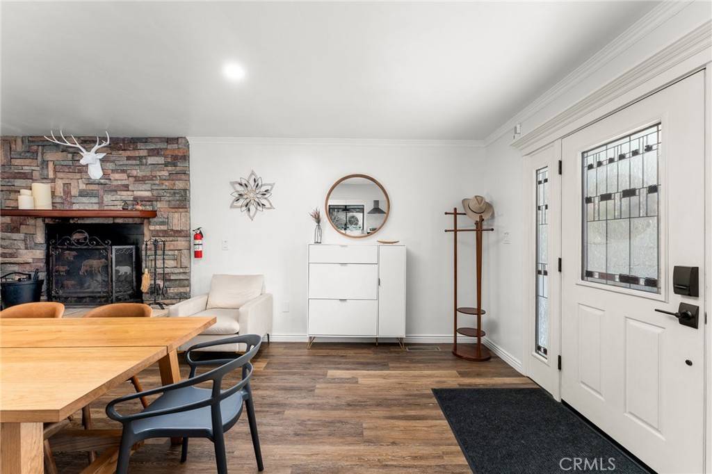 Lake Arrowhead, CA 92352,528 Brentwood DR