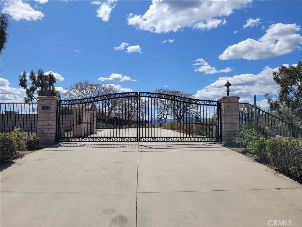 Riverside, CA 92503,17250 Waugh Ranch RD