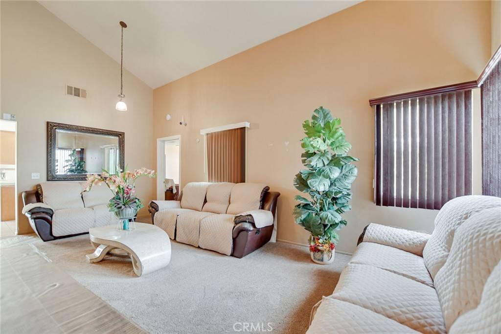 Jurupa Valley, CA 92509,5244 Holstein WAY