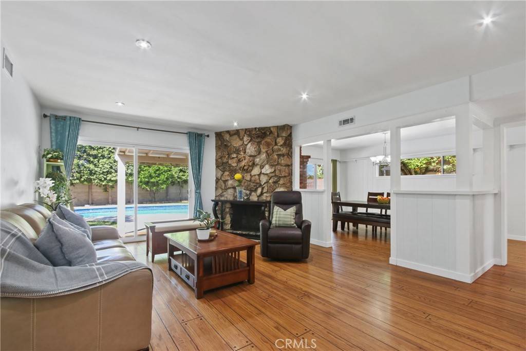 Lake Balboa, CA 91406,6935 Mclennan AVE