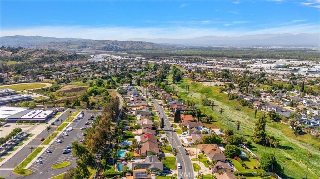 Corona, CA 92882,1950 Pine Crest DR