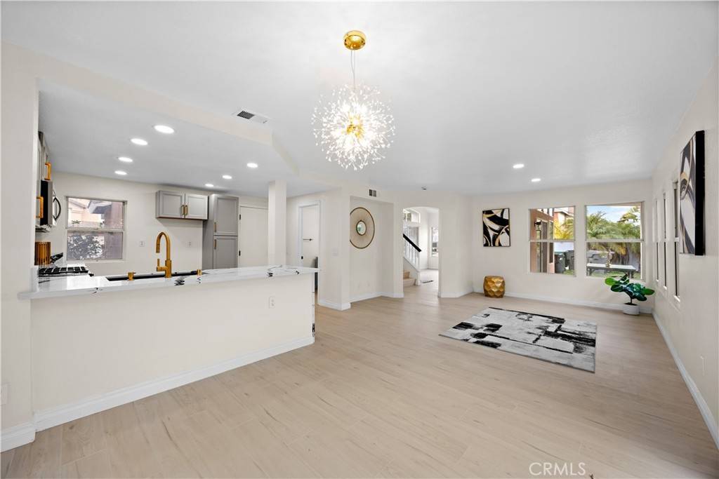 Corona, CA 92882,2407 Galisteo ST