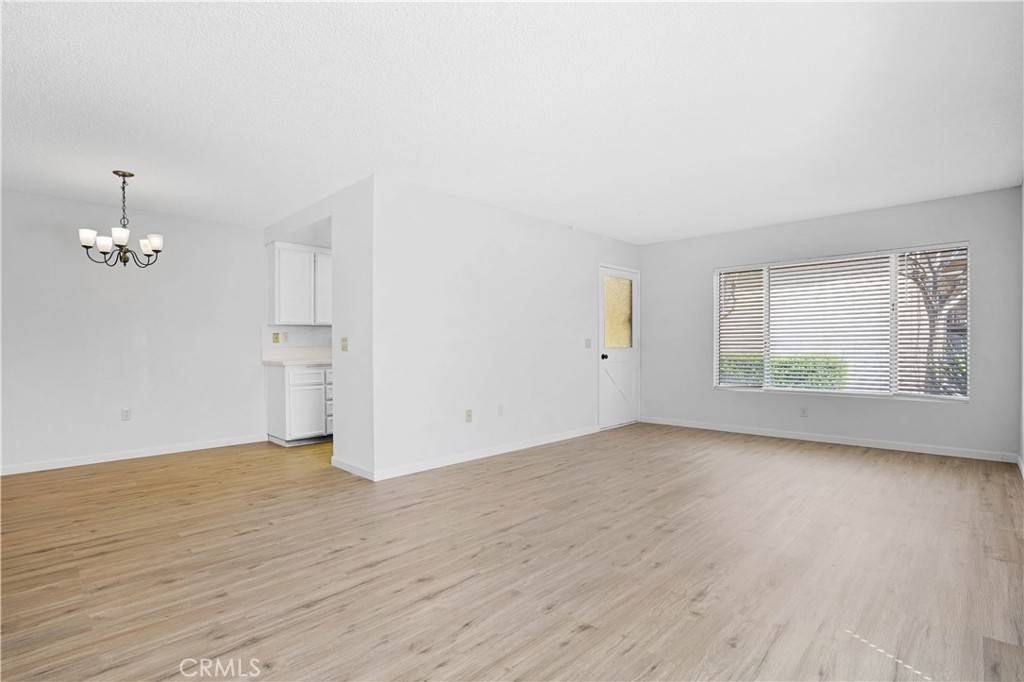Hemet, CA 92543,612 S Santa Fe ST #4