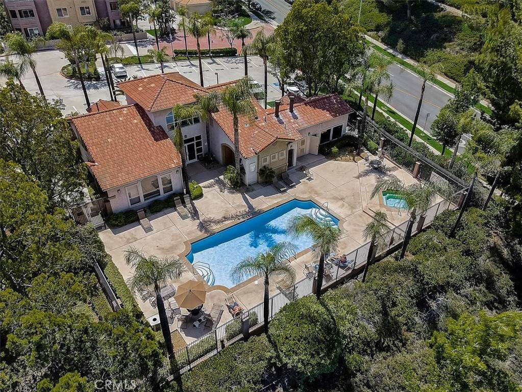Corona, CA 92882,2500 San Gabriel WAY #202