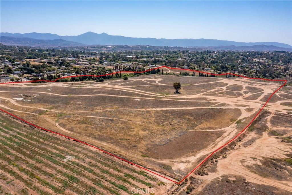 Riverside, CA 92504,0 Iris