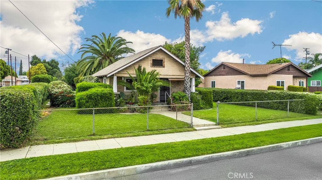 Pomona, CA 91766,755 E 11th ST