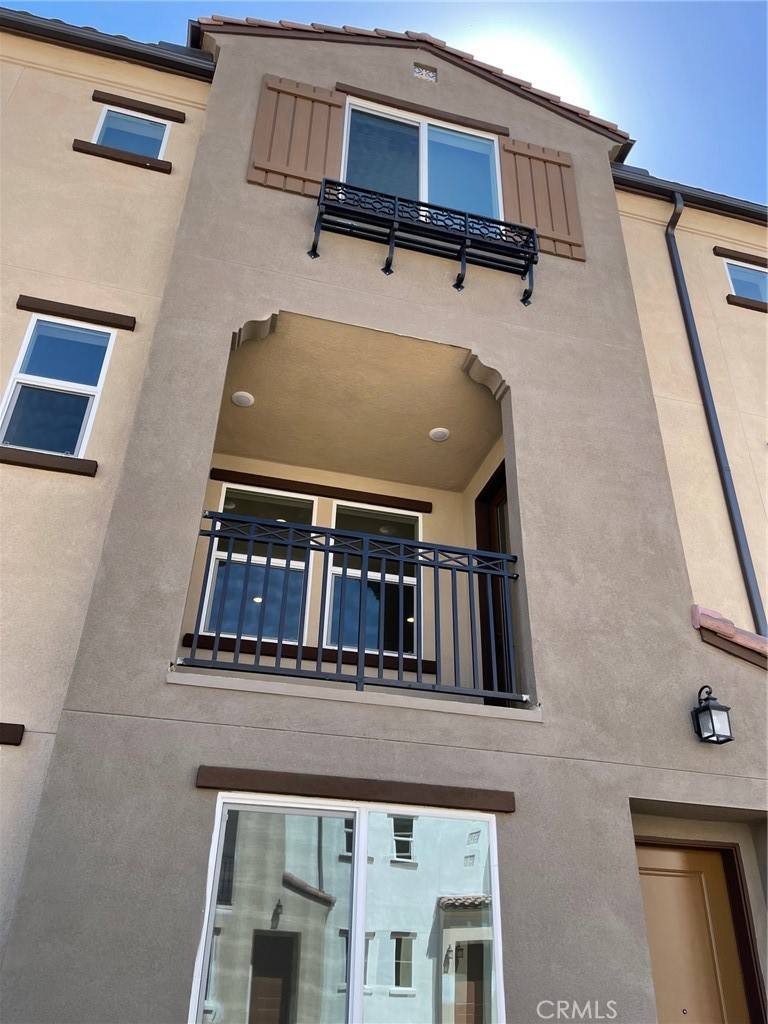 Anaheim, CA 92801,267 N N Magnolia AVE #2