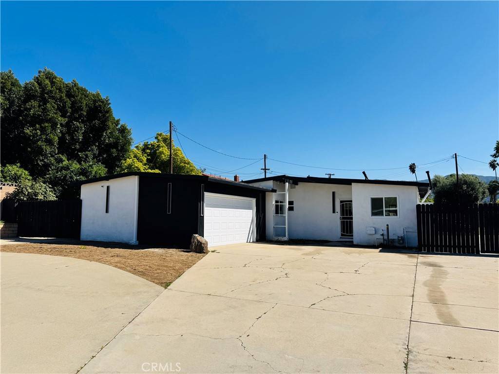 Corona, CA 92882,1950 Via Santiago