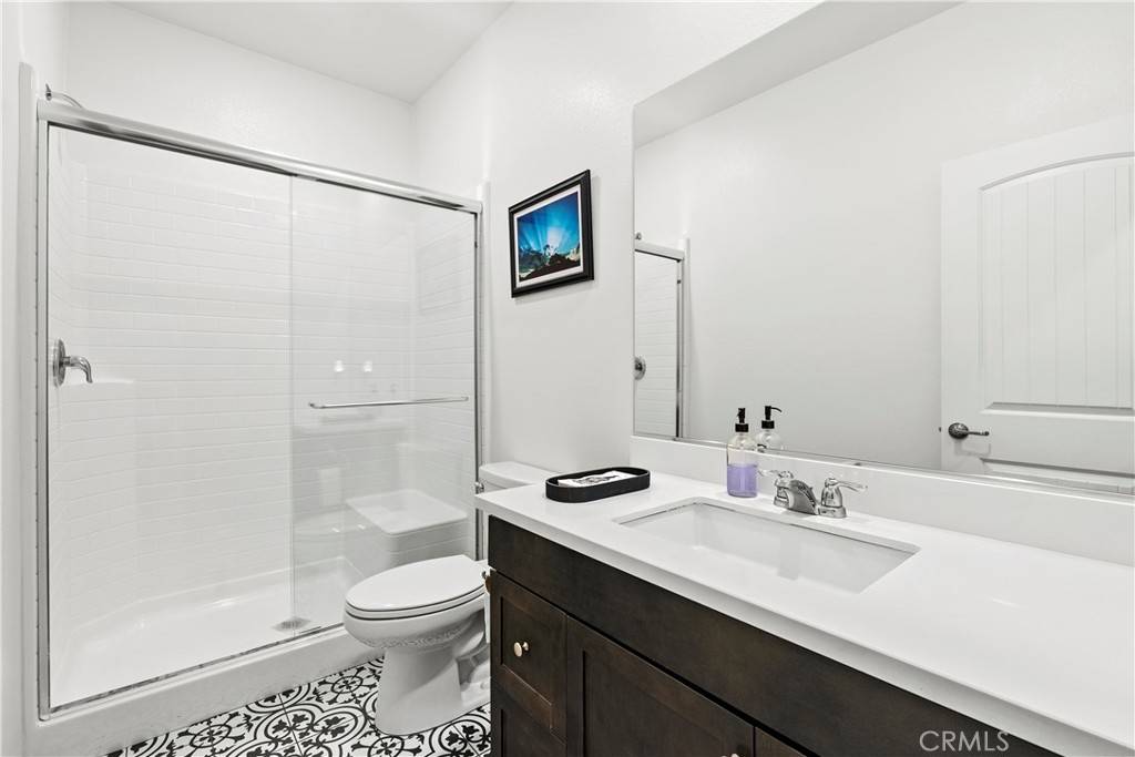 Fontana, CA 92336,5573 Royal Oaks WAY