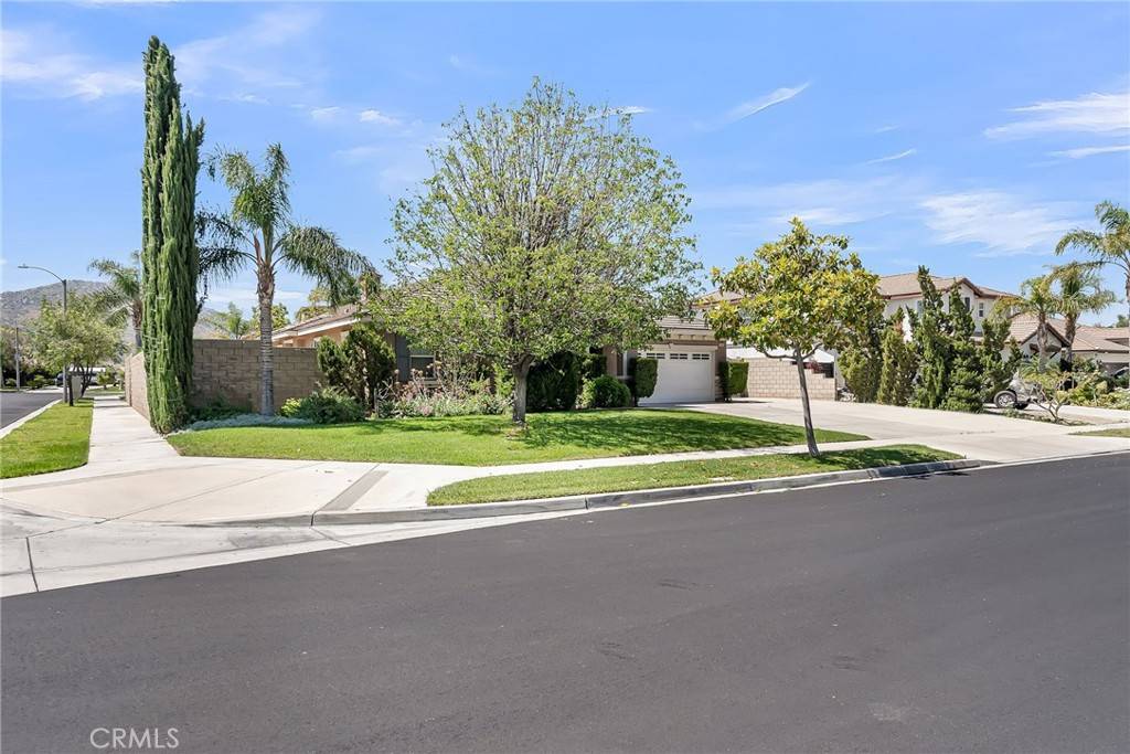 Fontana, CA 92337,16569 Sugar LN