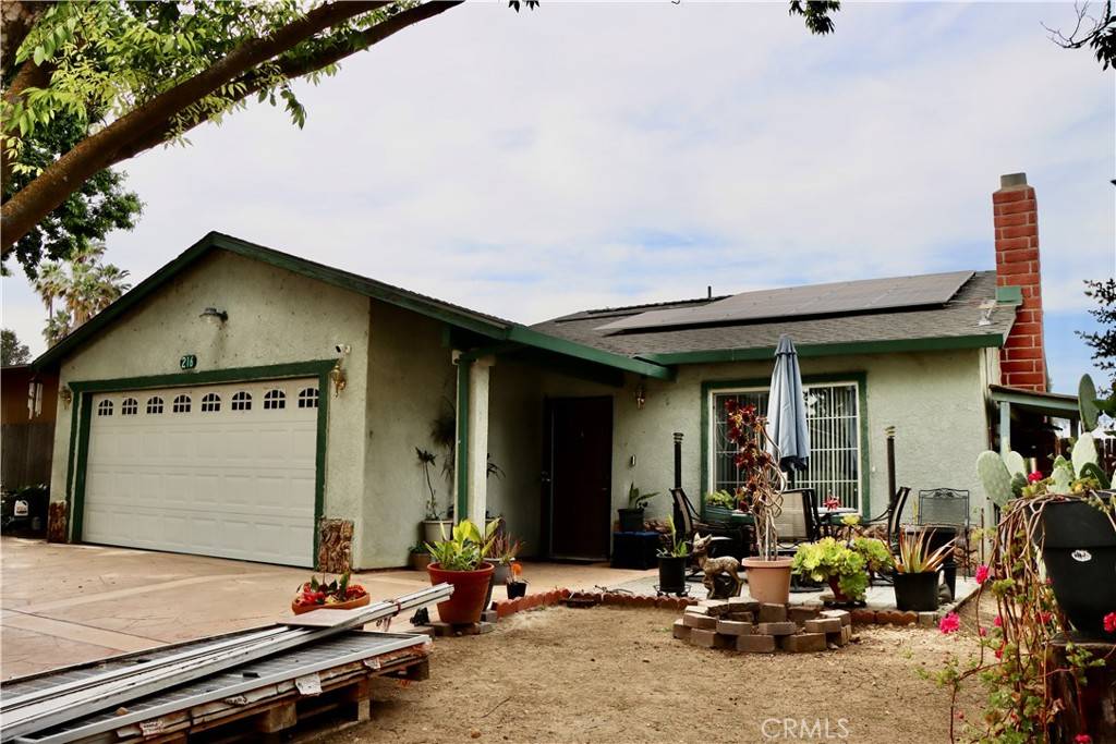 Patterson, CA 95363,216 Barros ST