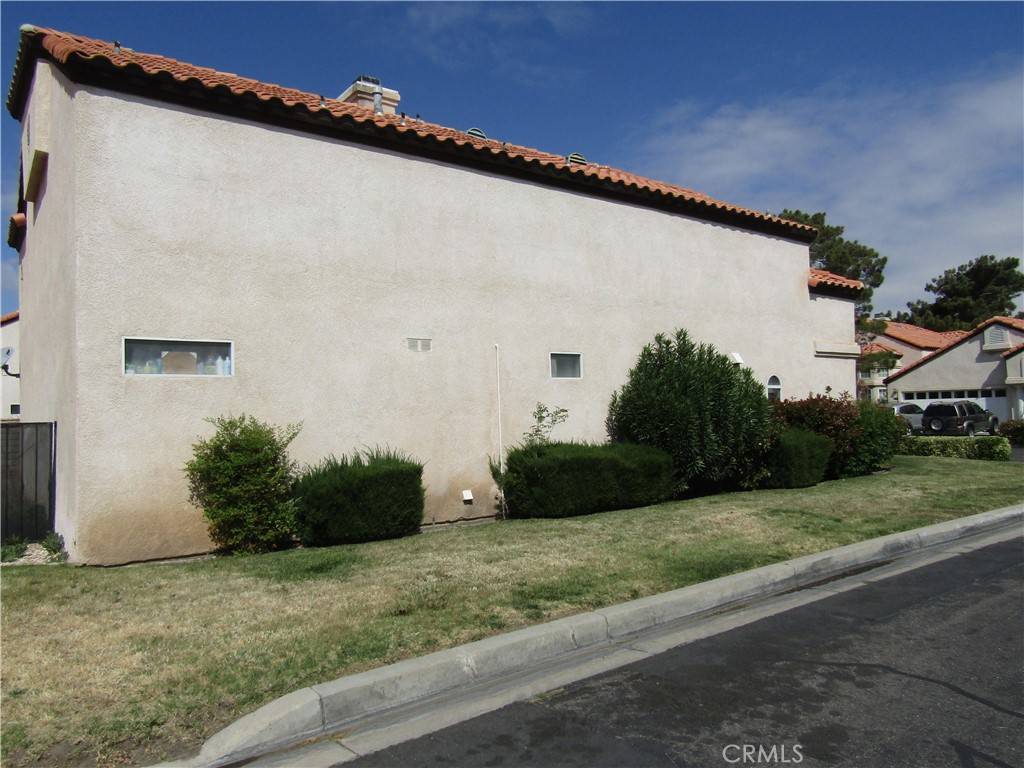 Apple Valley, CA 92308,19209 Pine WAY