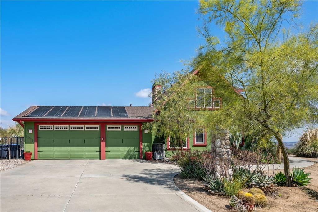 Lake Mathews, CA 92570,21475 Ridgedale DR