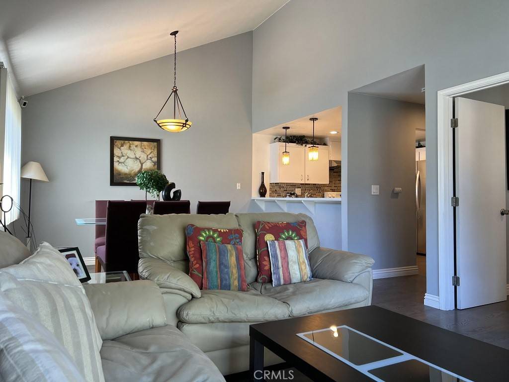 Cupertino, CA 95014,10985 Northseal SQ