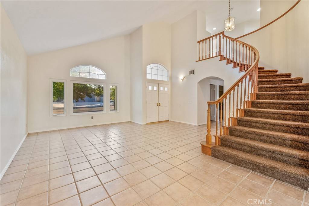 Victorville, CA 92394,14018 Arabian Run LN
