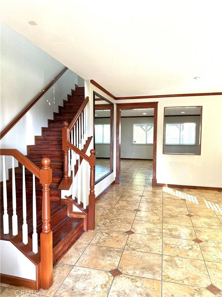 Fontana, CA 92336,5809 Reagan DR