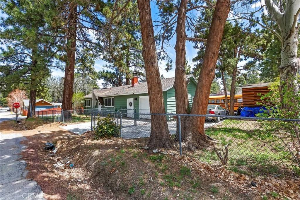 Big Bear City, CA 92314,1040 W Aeroplane BLVD