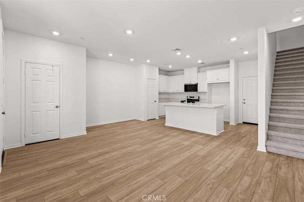 Ontario, CA 91761,4197 E Carmel Privado
