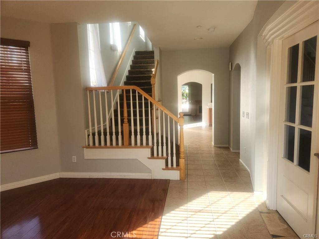 Fontana, CA 92336,5503 Martingale Way
