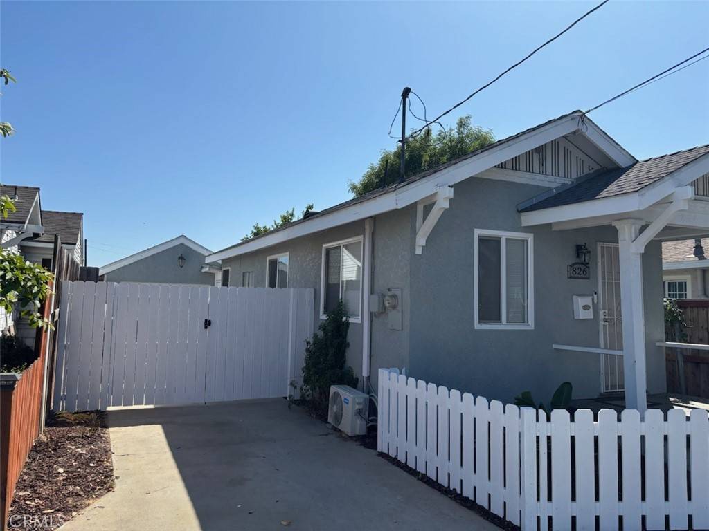 Long Beach, CA 90806,826 E Sunrise BLVD