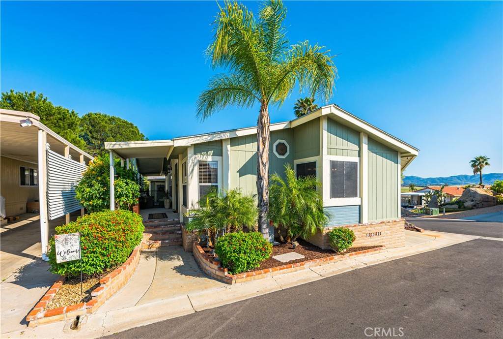 Hemet, CA 92543,1536 S State St #180