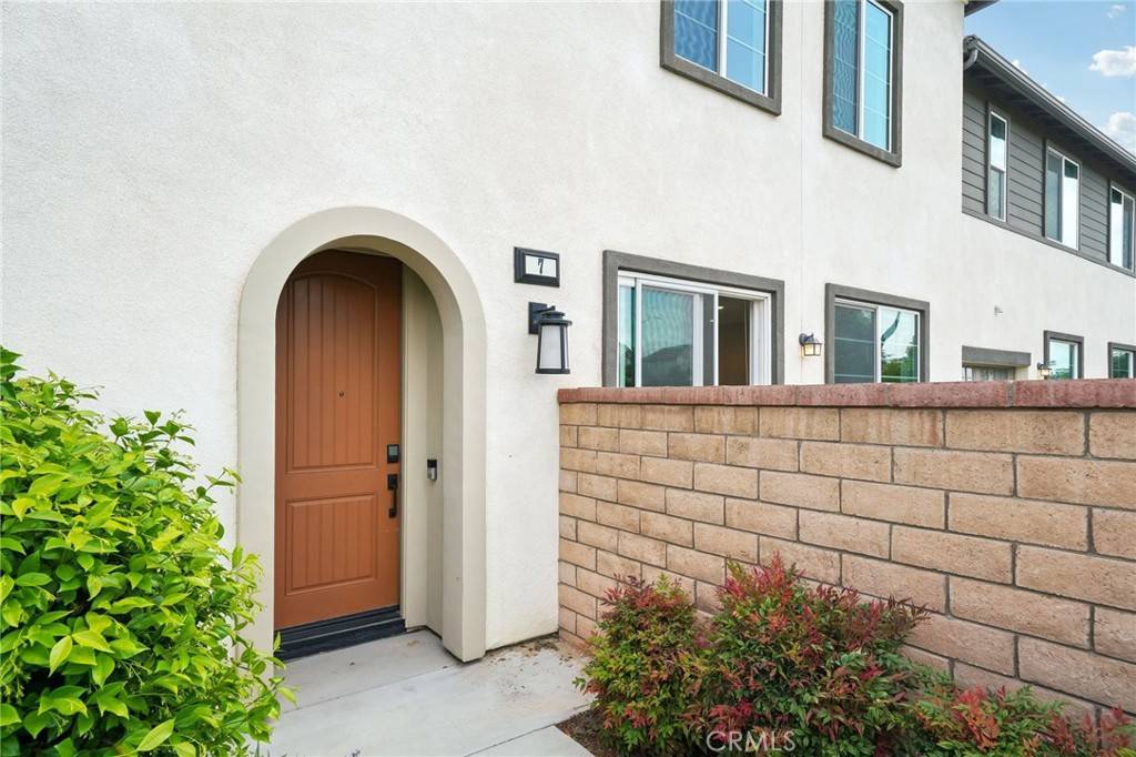 Ontario, CA 91761,3860 S Oasis Paseo #7