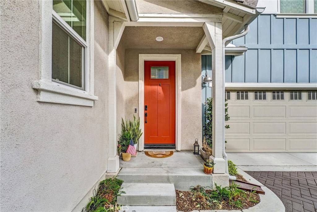 Fontana, CA 92336,6972 Calla Lily DR #4
