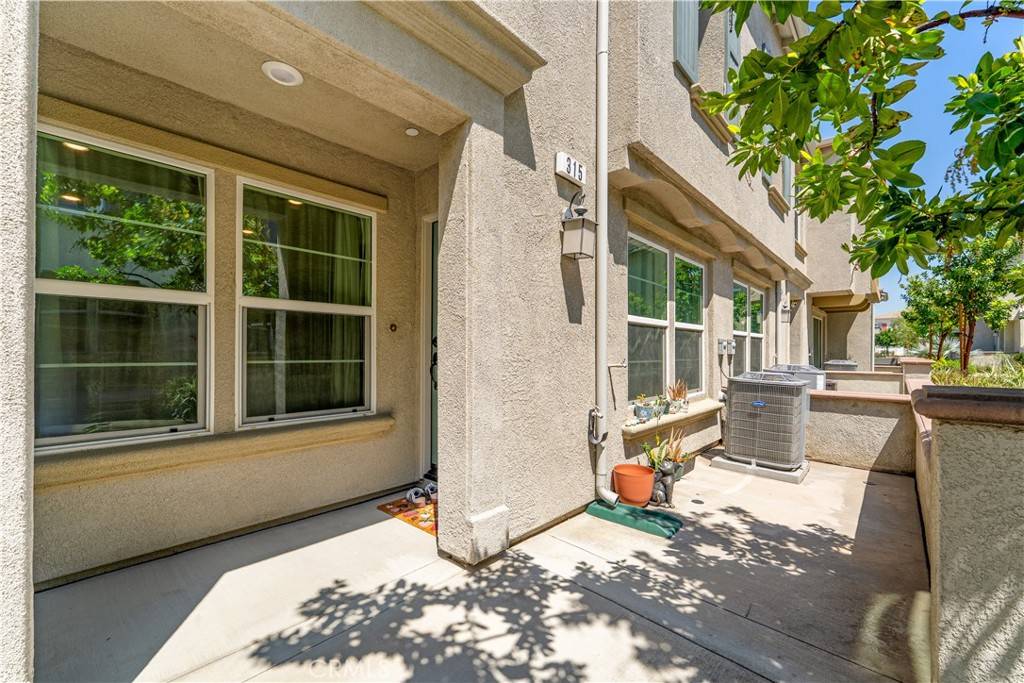 Fontana, CA 92336,7155 Citrus AVE #315