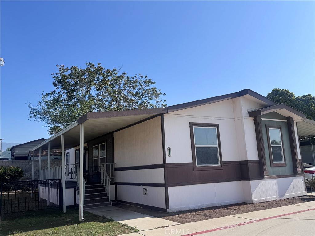 Fontana, CA 92335,8297 Cottonwood AVE #1