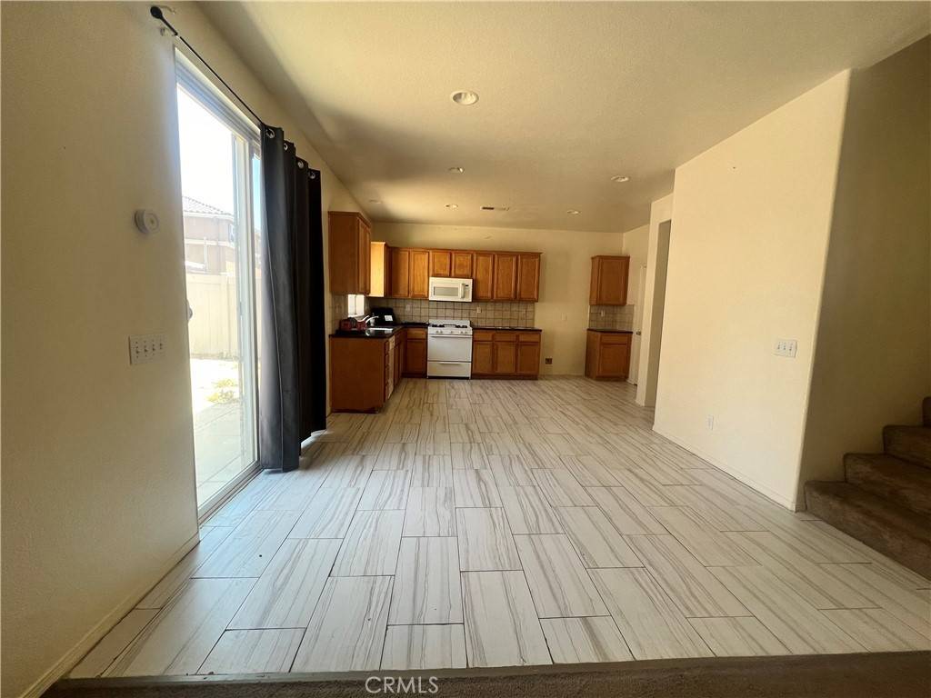 Perris, CA 92571,938 Sparrow WAY