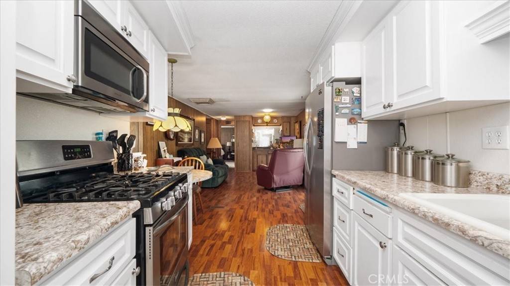 Cherry Valley, CA 92223,10561 Overland TRL