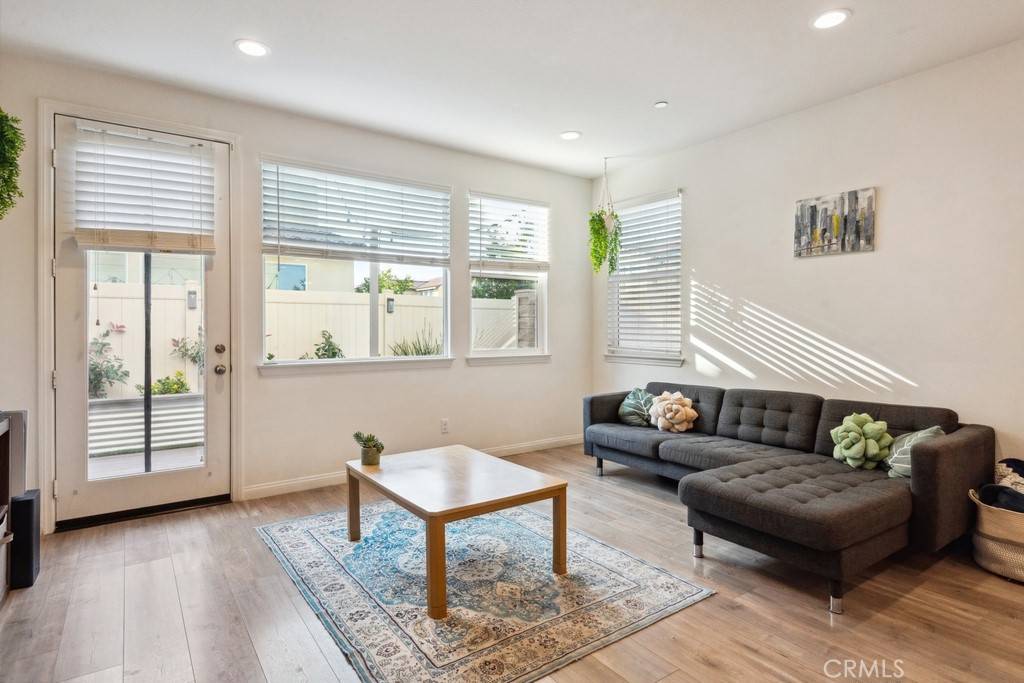 Corona, CA 92881,2702 Via Razmin