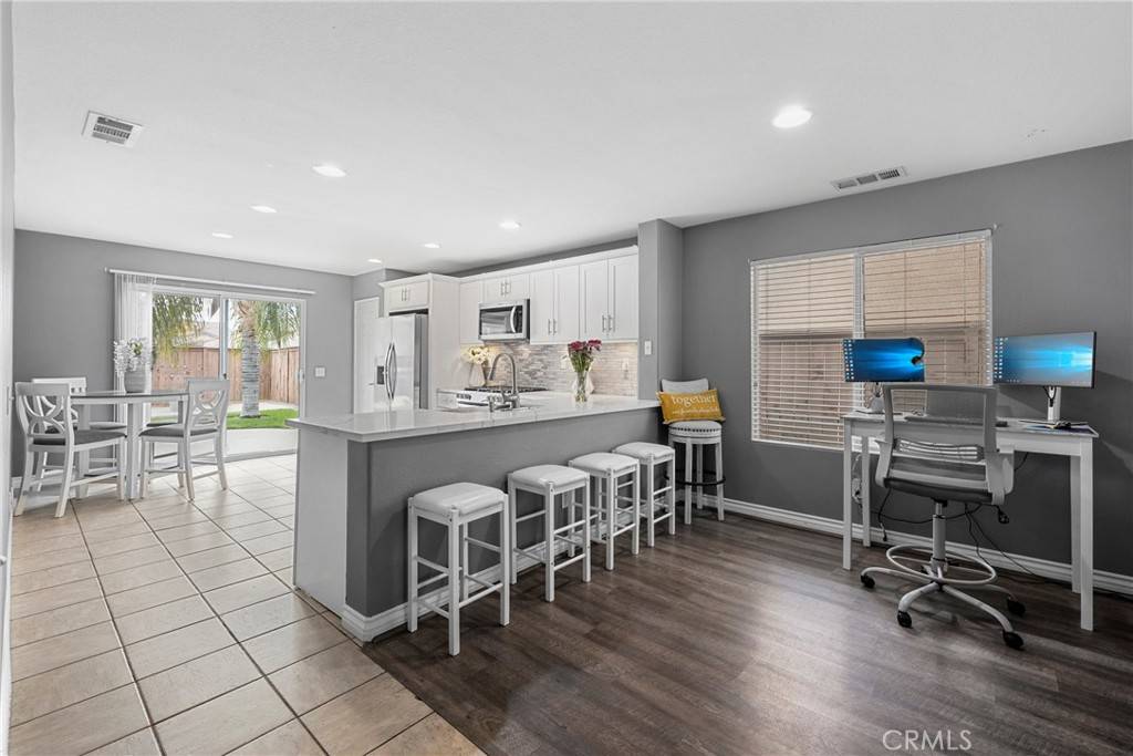 Perris, CA 92571,1053 Dandelion WAY