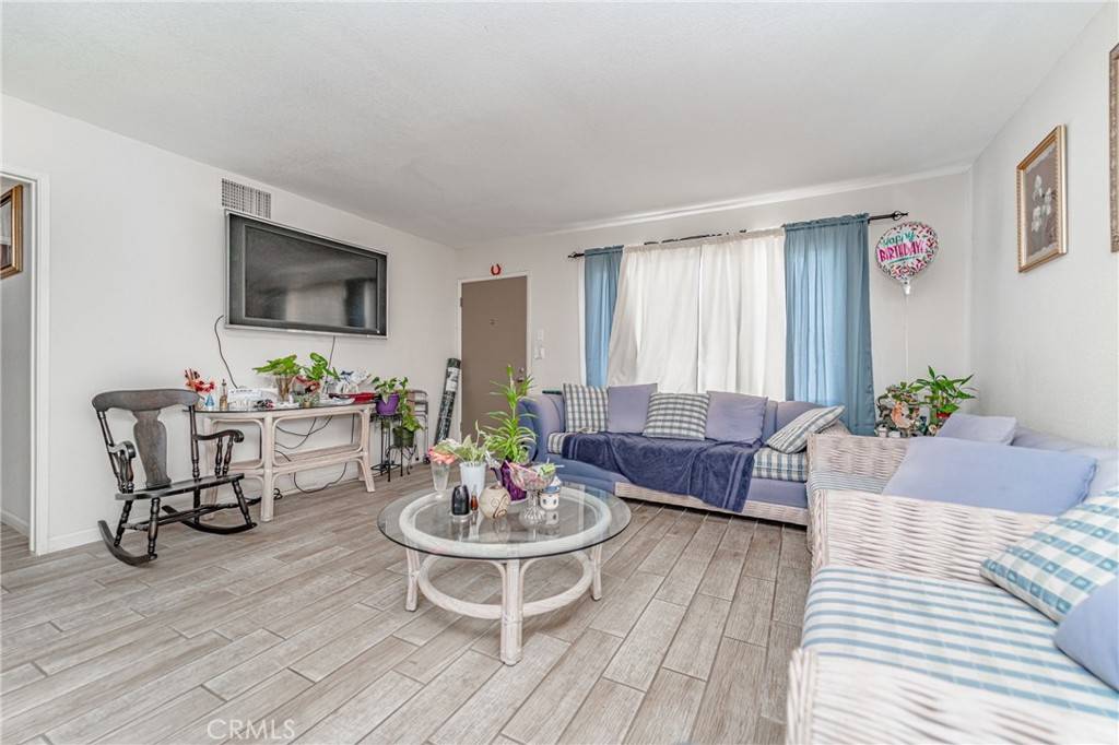 Hemet, CA 92543,840 S Gilbert ST