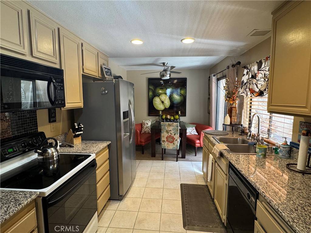 Palm Desert, CA 92260,72400 Ridgecrest LN