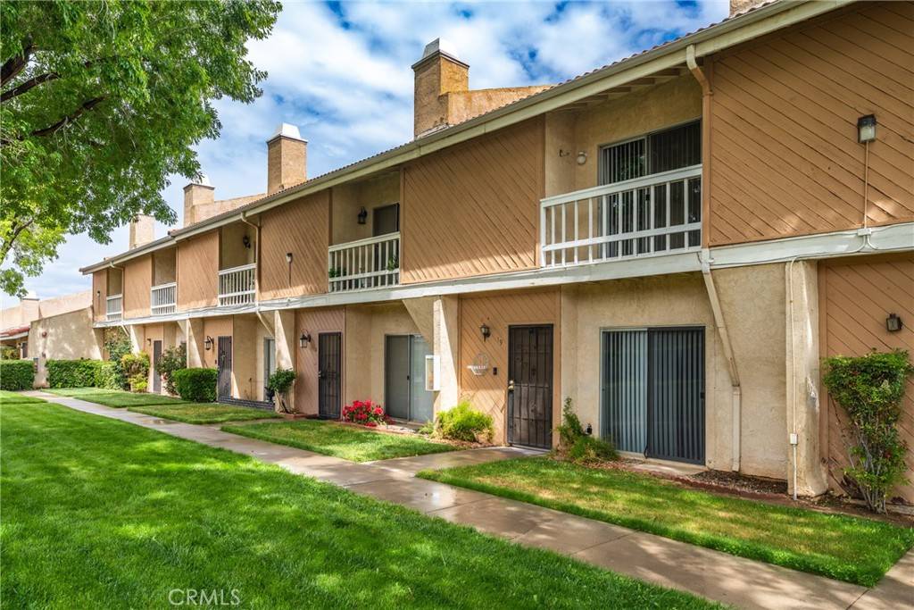 Victorville, CA 92395,16465 Green Tree BLVD #19